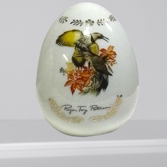 Danbury Mint 1995 2 Porcelain Songbird Eggs "Scarlet Tanager" "Flicker" Peterson - Picture 4 of 7
